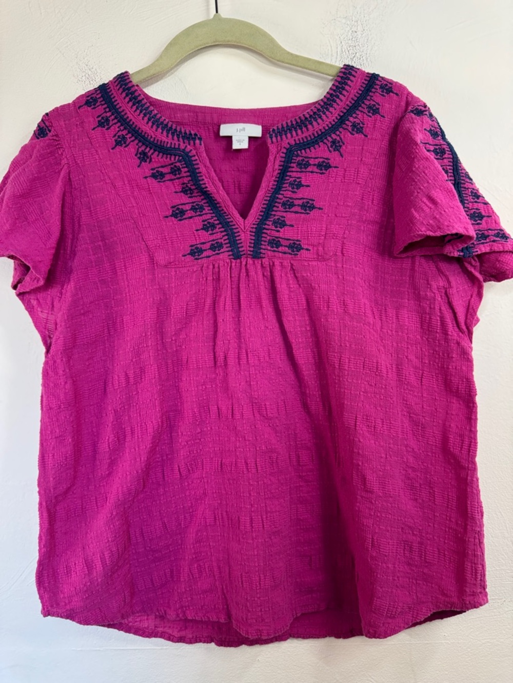 J. Jill Fuchsia Short-Sleeve Embroidered V-Neck Blouse Tunic Boho Hippie Indie